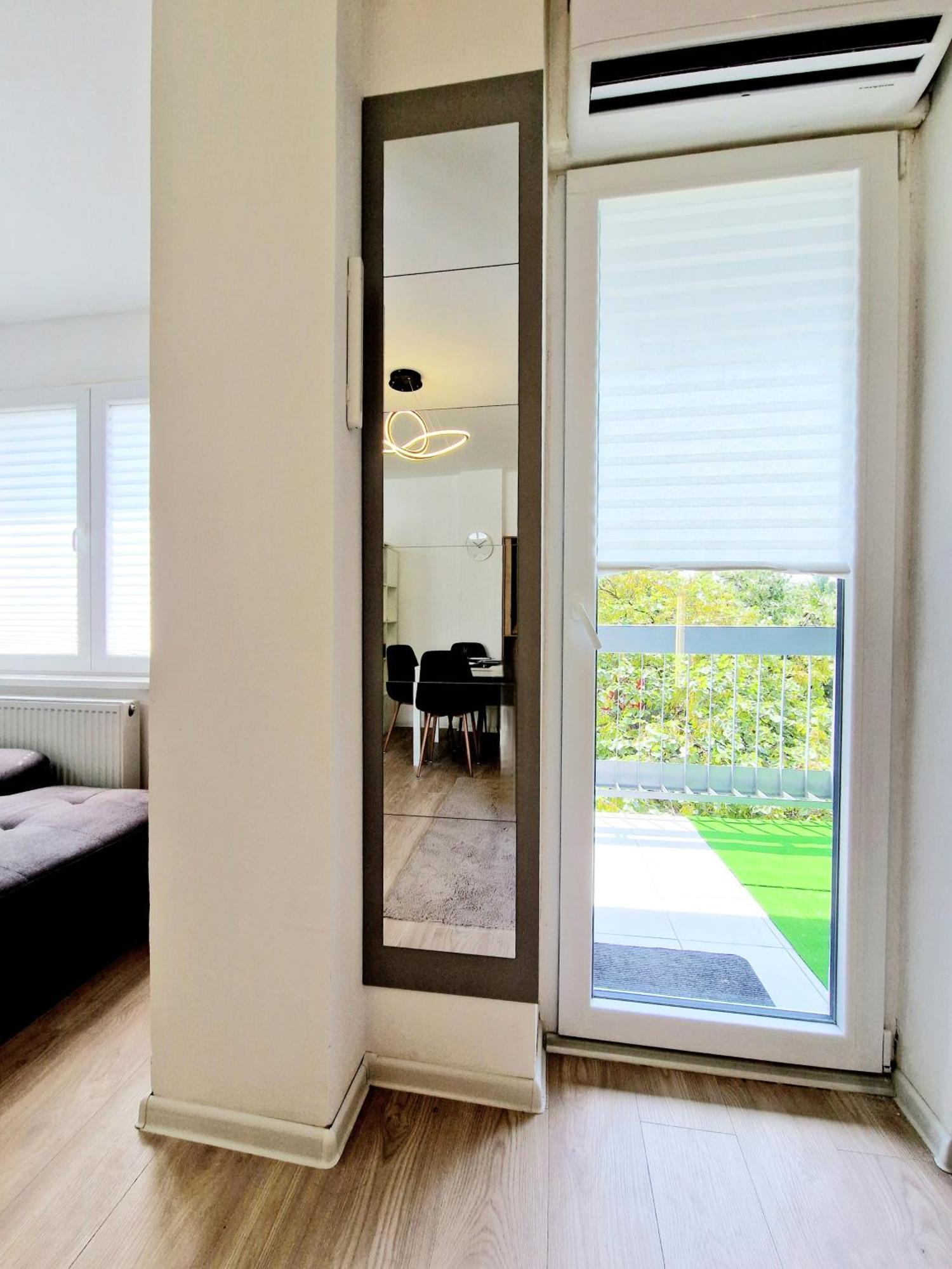 Cosy Novi Sad Loft, Self Check-In Appartement Buitenkant foto